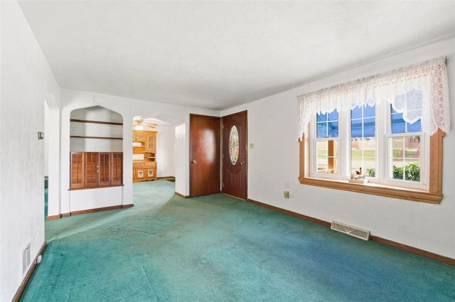 819 8th St, Verona, PA 15147