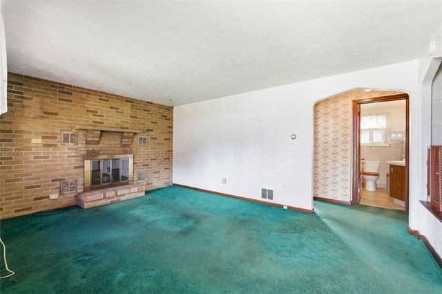 819 8th St, Verona, PA 15147