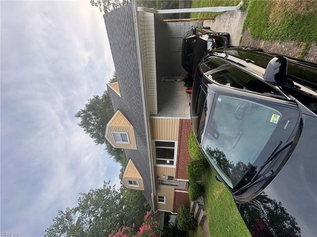 1021 Hunting Hill LN dr, Virginia Beach, VA 23455