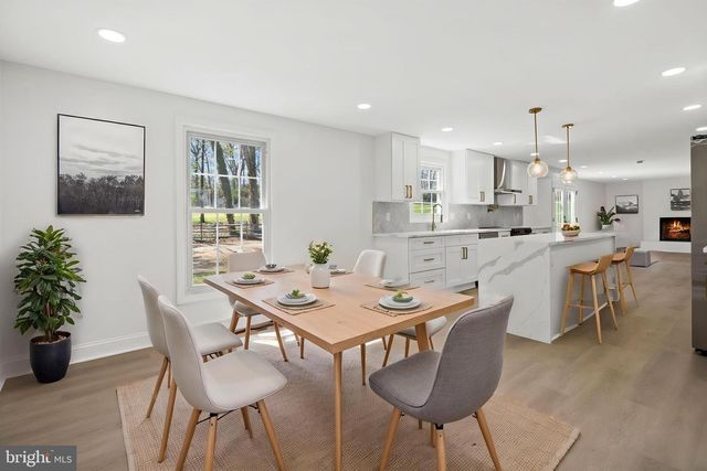 4178 WATERWAY DR, Dumfries, VA 22025