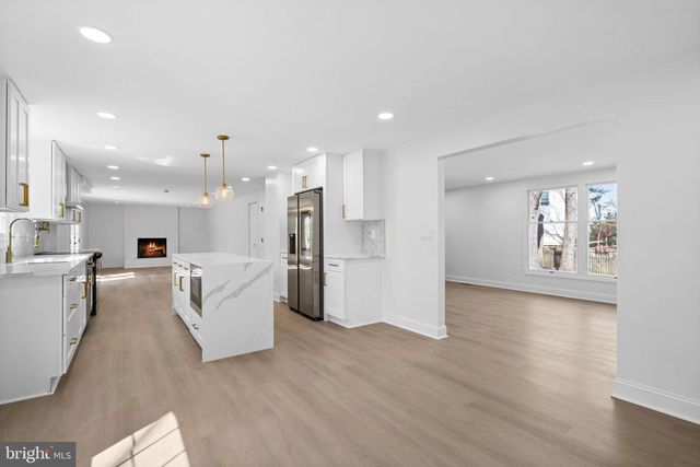 4178 WATERWAY DR, Dumfries, VA 22025