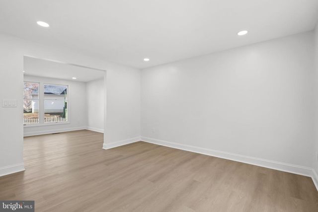 4178 WATERWAY DR, Dumfries, VA 22025