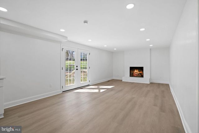 4178 WATERWAY DR, Dumfries, VA 22025