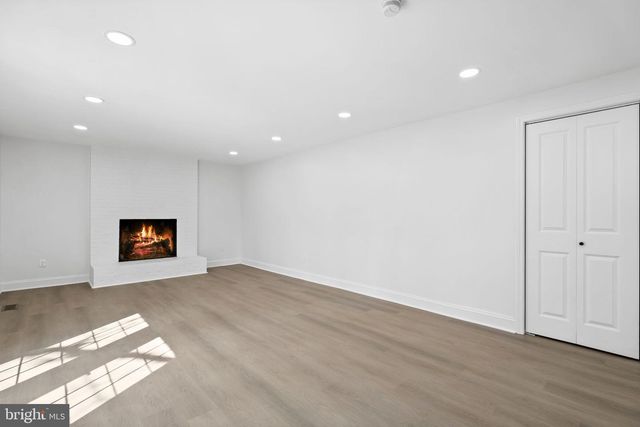 4178 WATERWAY DR, Dumfries, VA 22025