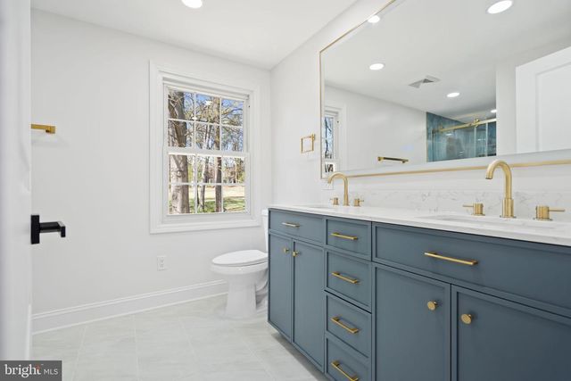 4178 WATERWAY DR, Dumfries, VA 22025