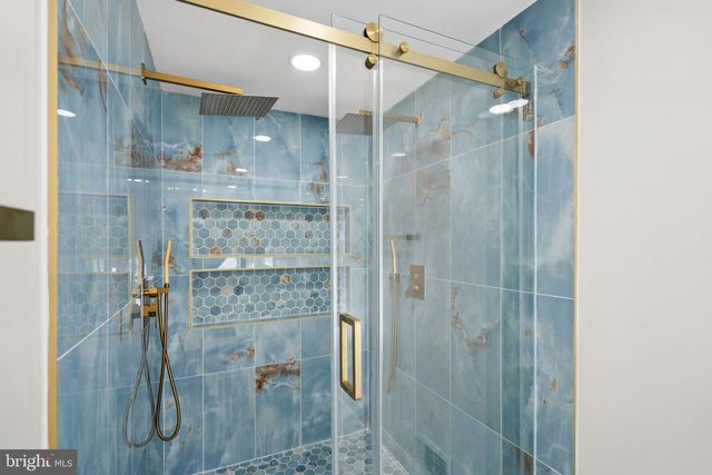 4178 WATERWAY DR, Dumfries, VA 22025