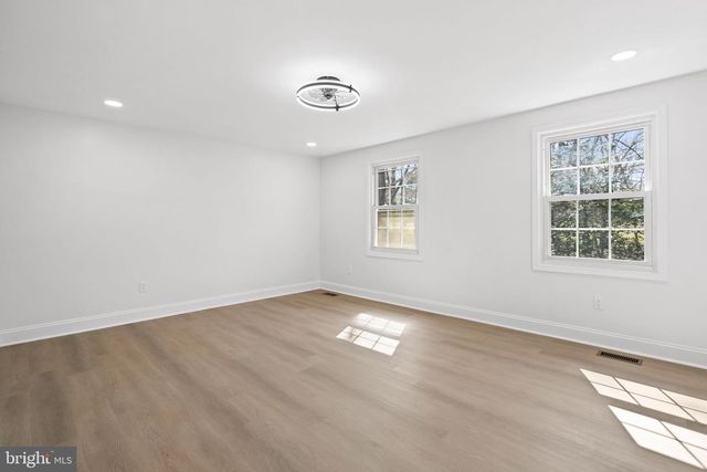 4178 WATERWAY DR, Dumfries, VA 22025