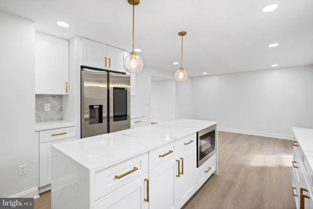 4178 WATERWAY DR, Dumfries, VA 22025