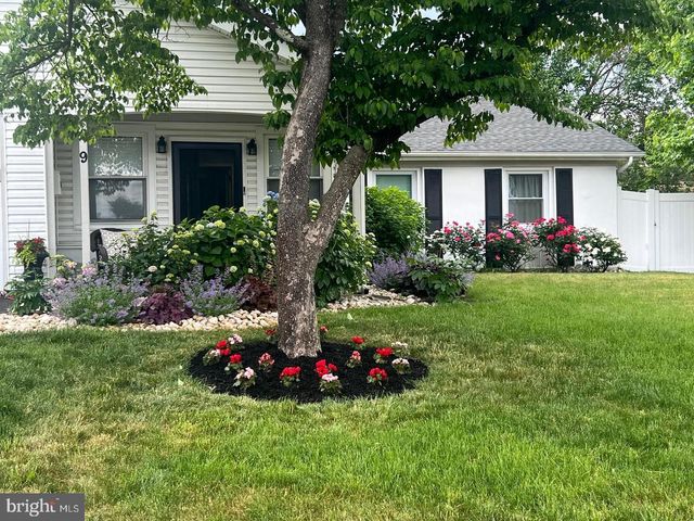 9 BRADFORD LN, Willingboro, NJ 08046