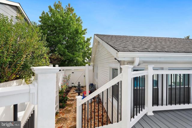 9 BRADFORD LN, Willingboro, NJ 08046