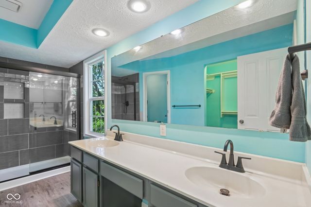 8535 McNutt Circle, Indianapolis, IN 46256