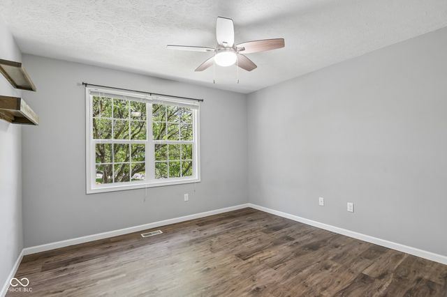 8535 McNutt Circle, Indianapolis, IN 46256