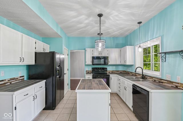 8535 McNutt Circle, Indianapolis, IN 46256