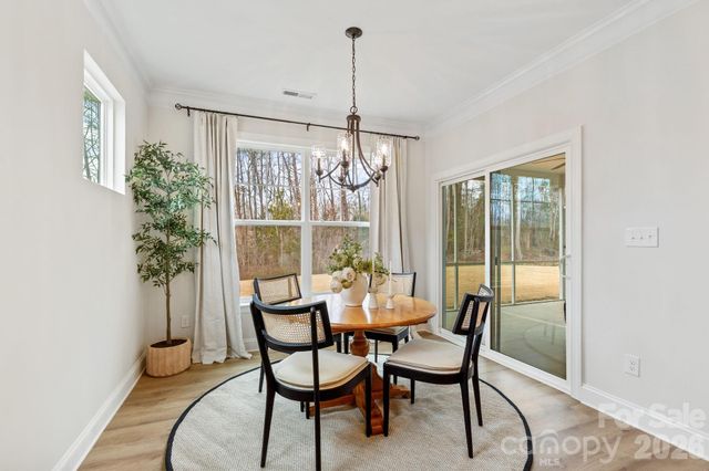 186 Park Place Circle, Winston Salem, NC 27107