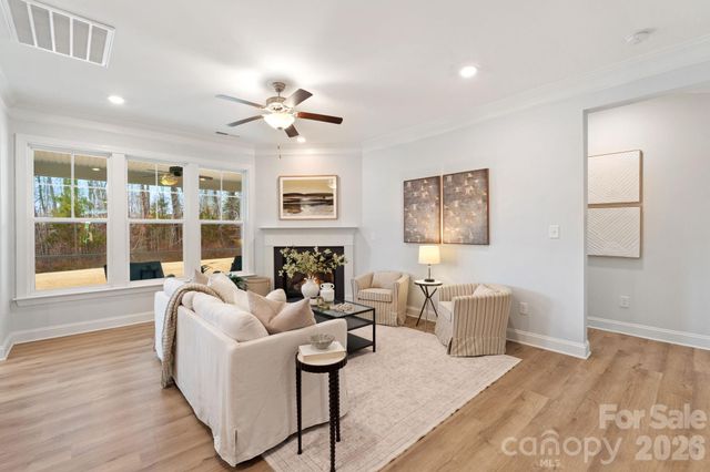 186 Park Place Circle, Winston Salem, NC 27107