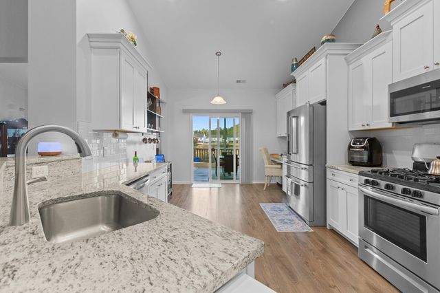 116 Stagecoach Avenue, Summerville, SC 29486