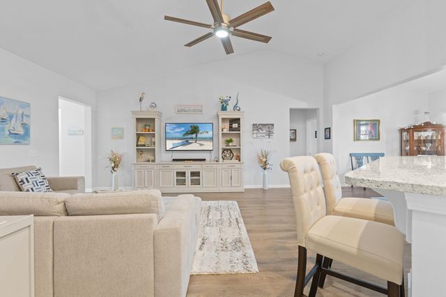 116 Stagecoach Avenue, Summerville, SC 29486