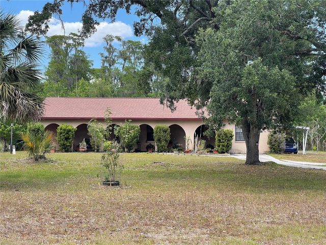 17449 EAGLE LANE, Lutz, FL 33558