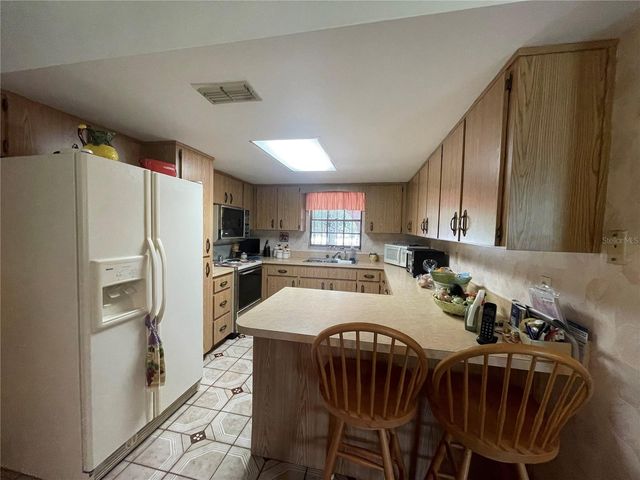 17449 EAGLE LANE, Lutz, FL 33558