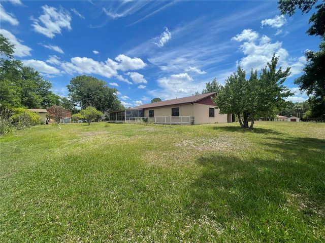 17449 EAGLE LANE, Lutz, FL 33558
