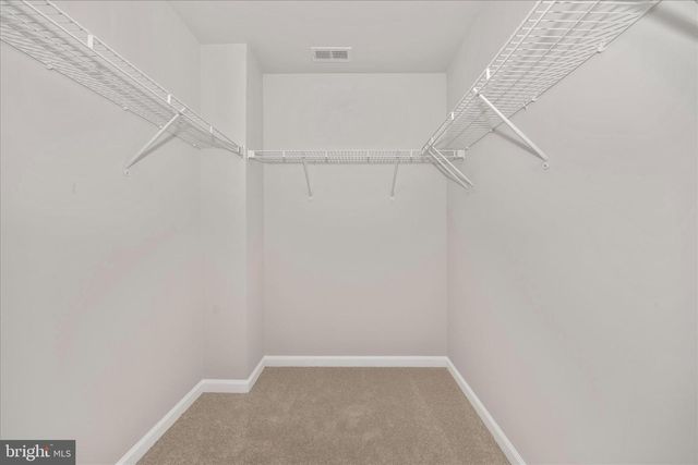 45 BLOOMSBURY ST, Falling Waters, WV 25419