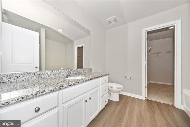 45 BLOOMSBURY ST, Falling Waters, WV 25419