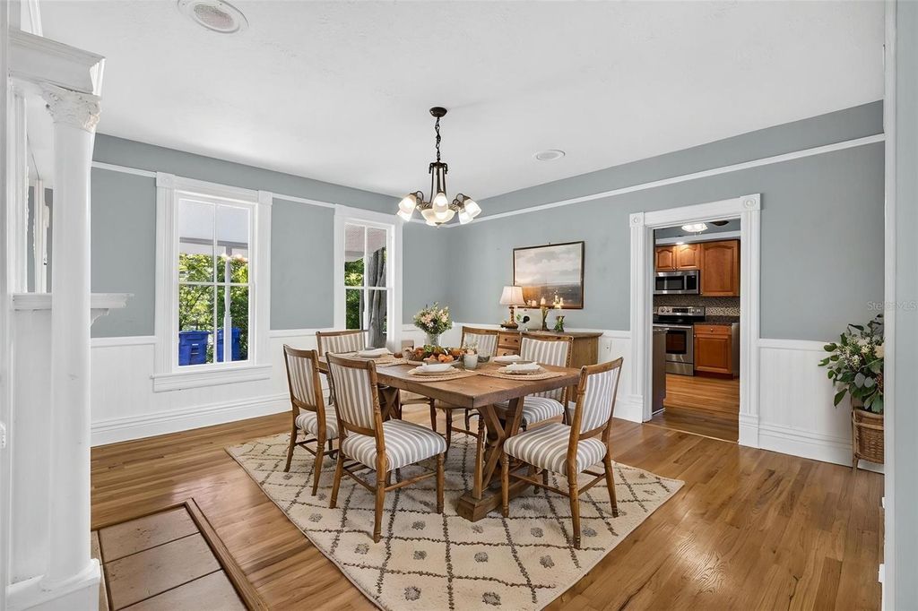 Image 19 of property listing at 1203 E CHELSEA STREET, Tampa, FL 33603