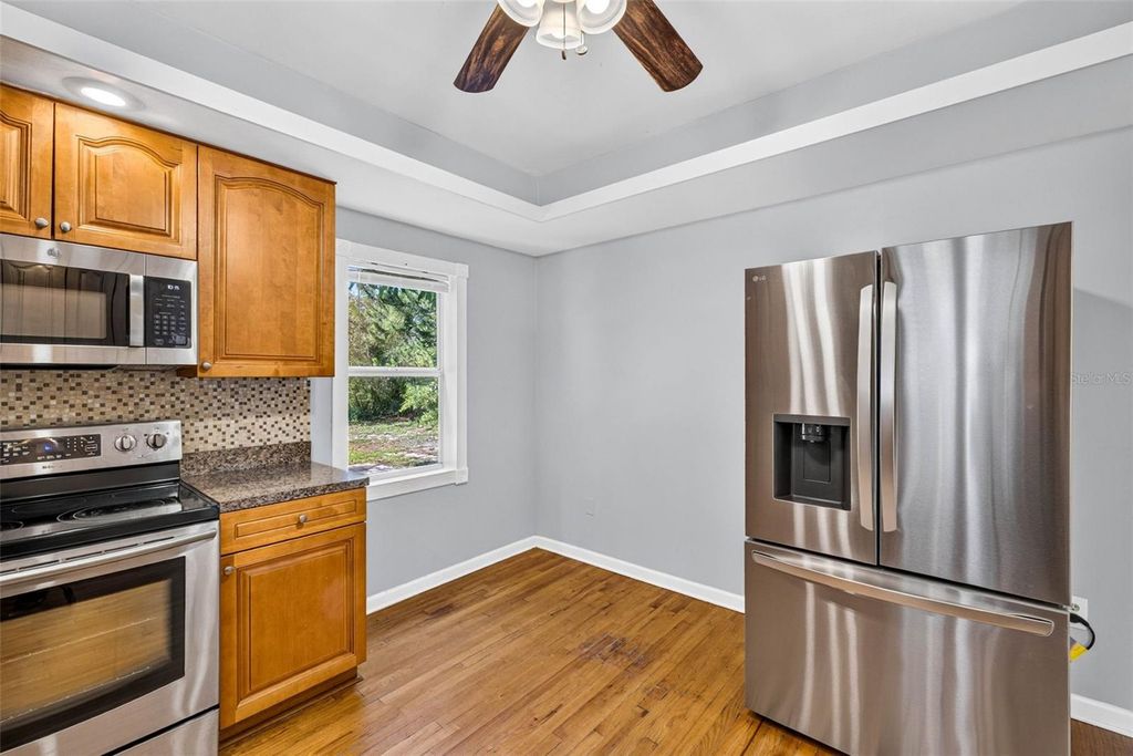 Image 27 of property listing at 1203 E CHELSEA STREET, Tampa, FL 33603
