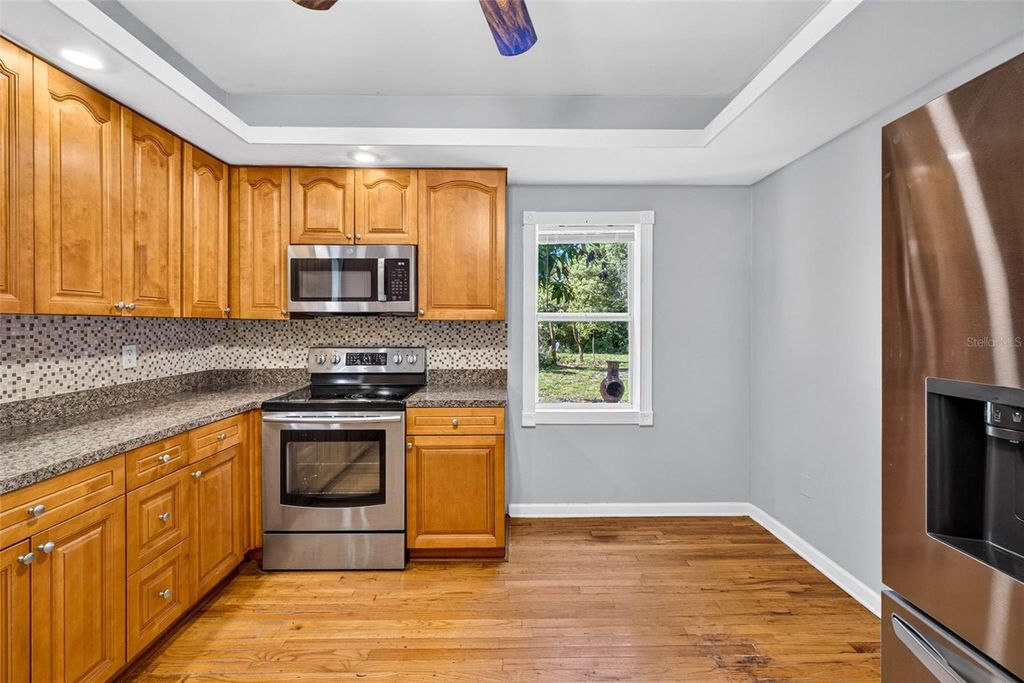 Image 28 of property listing at 1203 E CHELSEA STREET, Tampa, FL 33603