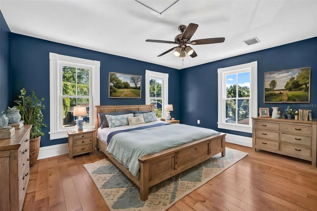 Image 39 of property listing at 1203 E CHELSEA STREET, Tampa, FL 33603