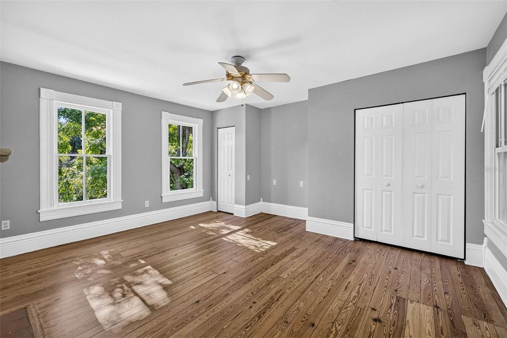 Image 41 of property listing at 1203 E CHELSEA STREET, Tampa, FL 33603
