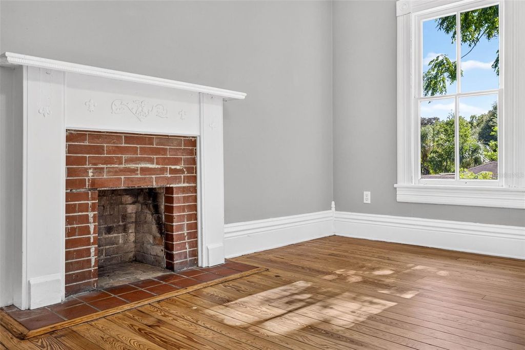 Image 44 of property listing at 1203 E CHELSEA STREET, Tampa, FL 33603