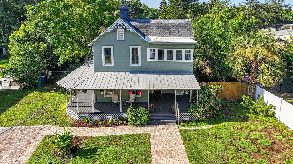 Image 57 of property listing at 1203 E CHELSEA STREET, Tampa, FL 33603