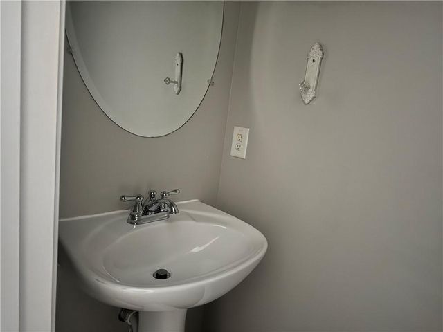 1013 Nightfall Ct NW 10, Suwanee, GA 30024