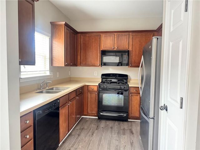 1013 Nightfall Ct NW 10, Suwanee, GA 30024