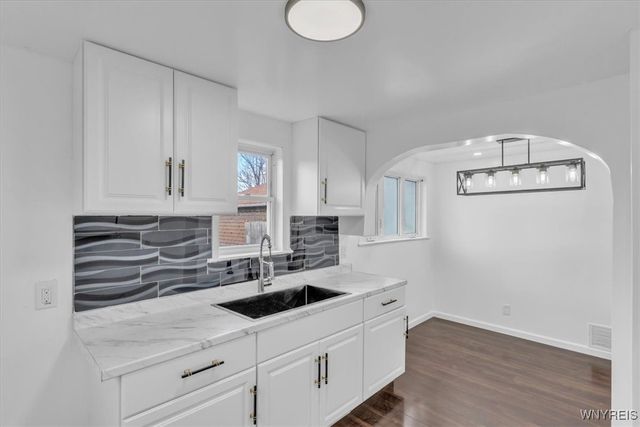 428 Beach Road, Cheektowaga, NY 14225