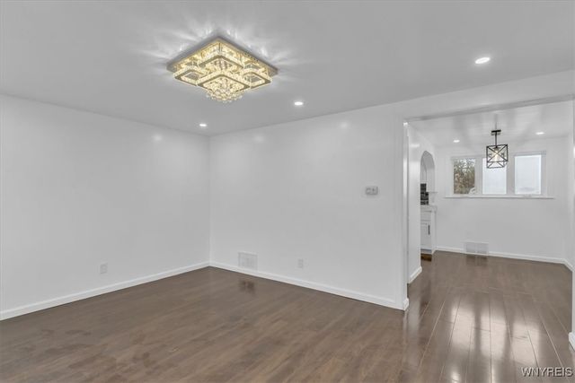 428 Beach Road, Cheektowaga, NY 14225