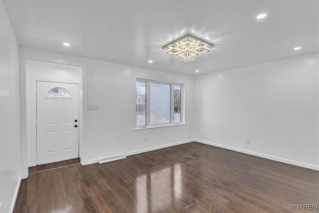 428 Beach Road, Cheektowaga, NY 14225