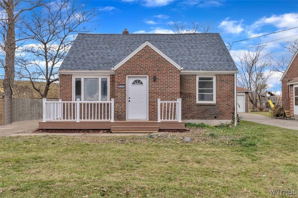 428 Beach Road, Cheektowaga, NY 14225