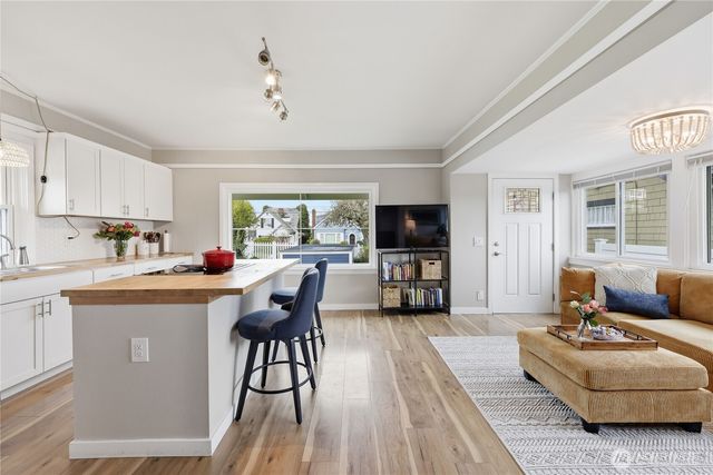 1523 7th Street, Bremerton, WA 98337