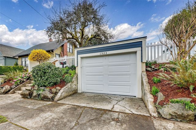 1523 7th Street, Bremerton, WA 98337