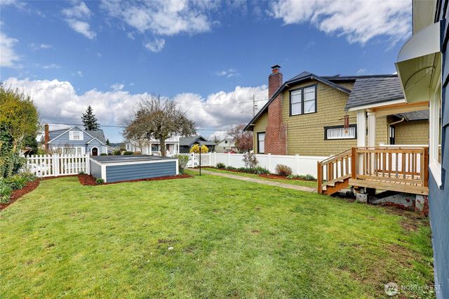 1523 7th Street, Bremerton, WA 98337
