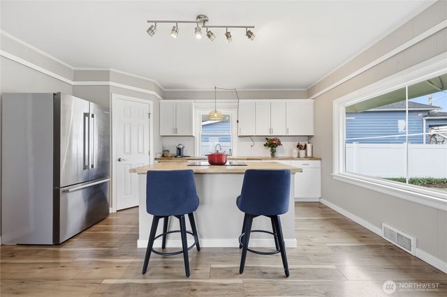 1523 7th Street, Bremerton, WA 98337