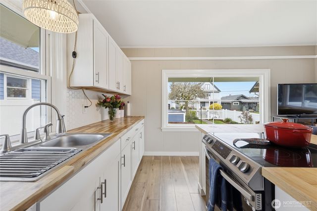 1523 7th Street, Bremerton, WA 98337