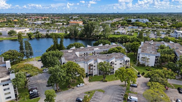 3300 Spanish Moss Ter 301, Lauderhill, FL 33319