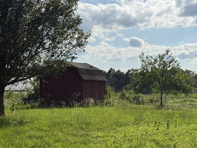 241 Corinth Rd, Portland, TN 37148