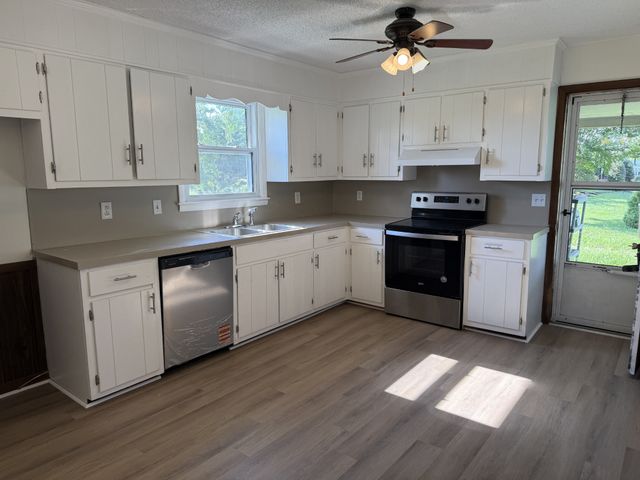 241 Corinth Rd, Portland, TN 37148