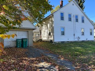 287 Oak Hill Road, Fitchburg, MA 01420