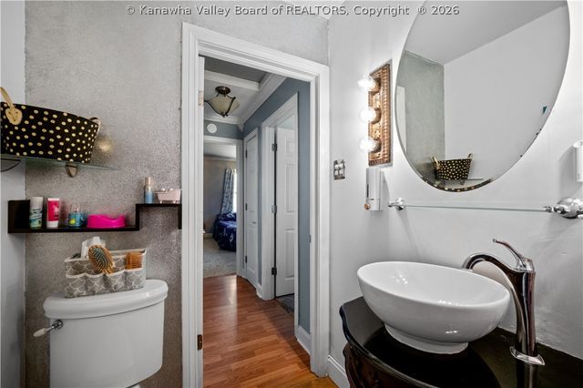 2009 Pennsylvania Avenue, St Albans, WV 25177