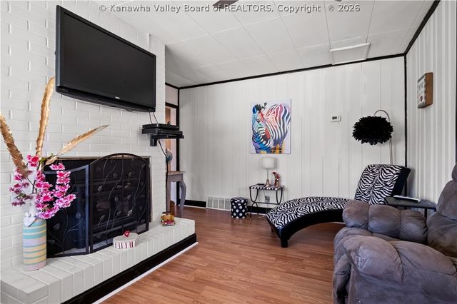 2009 Pennsylvania Avenue, St Albans, WV 25177